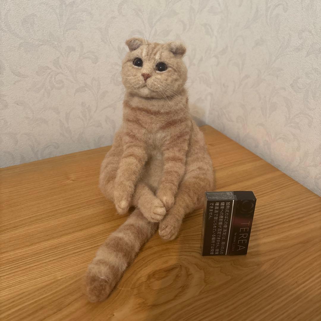 羊毛フェルト猫 ぬいぐるみ 約15cm