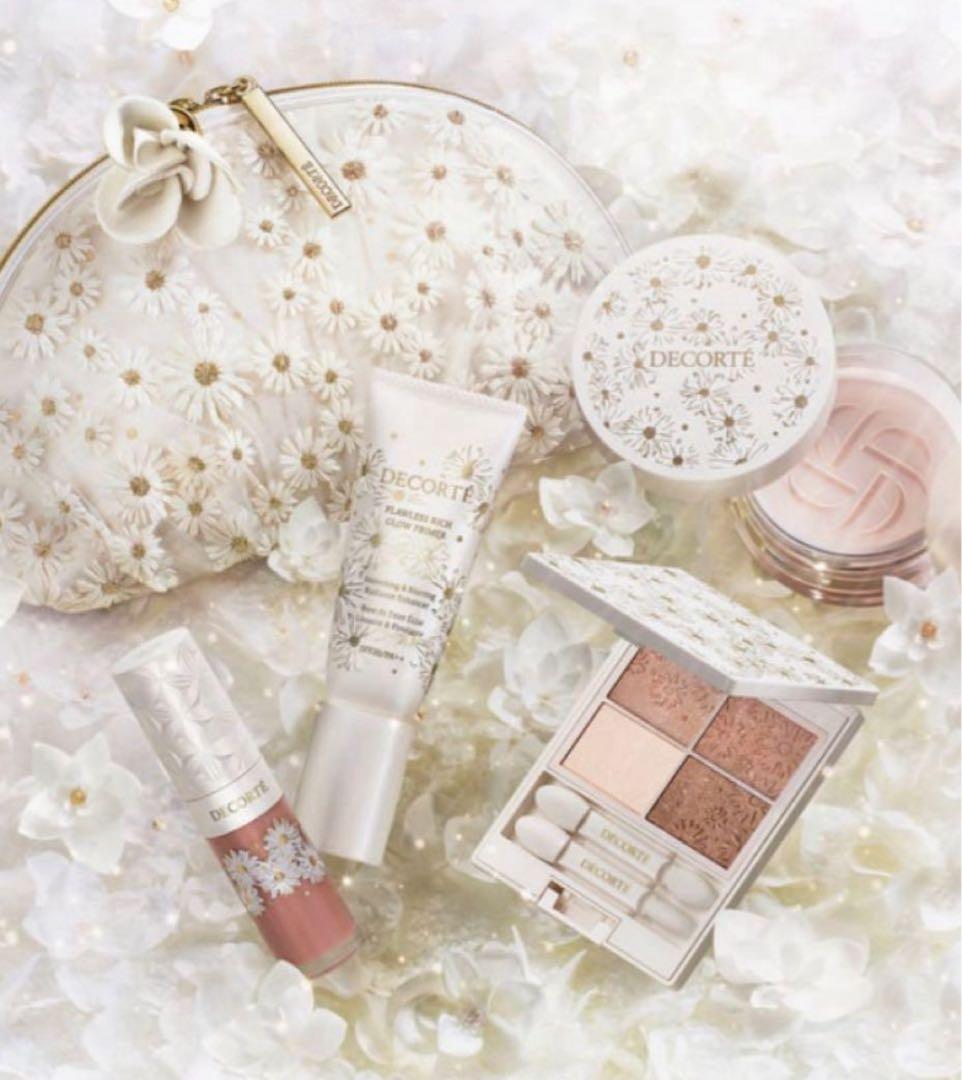 コスメデコルテクリスマスコフレ2024