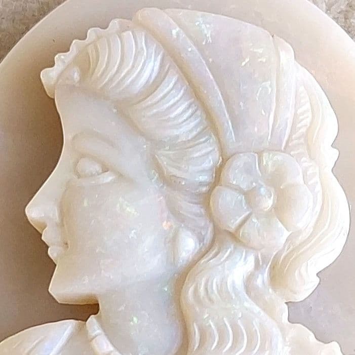 オパール　女性　カメオ　ルース