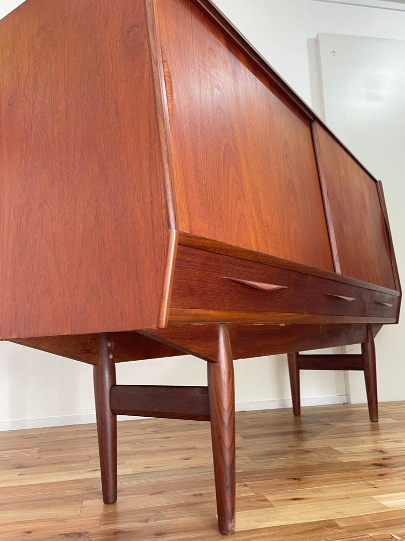 北欧 デンマーク ヴィンテージ チーク オイルフィニッシュ サイドボード