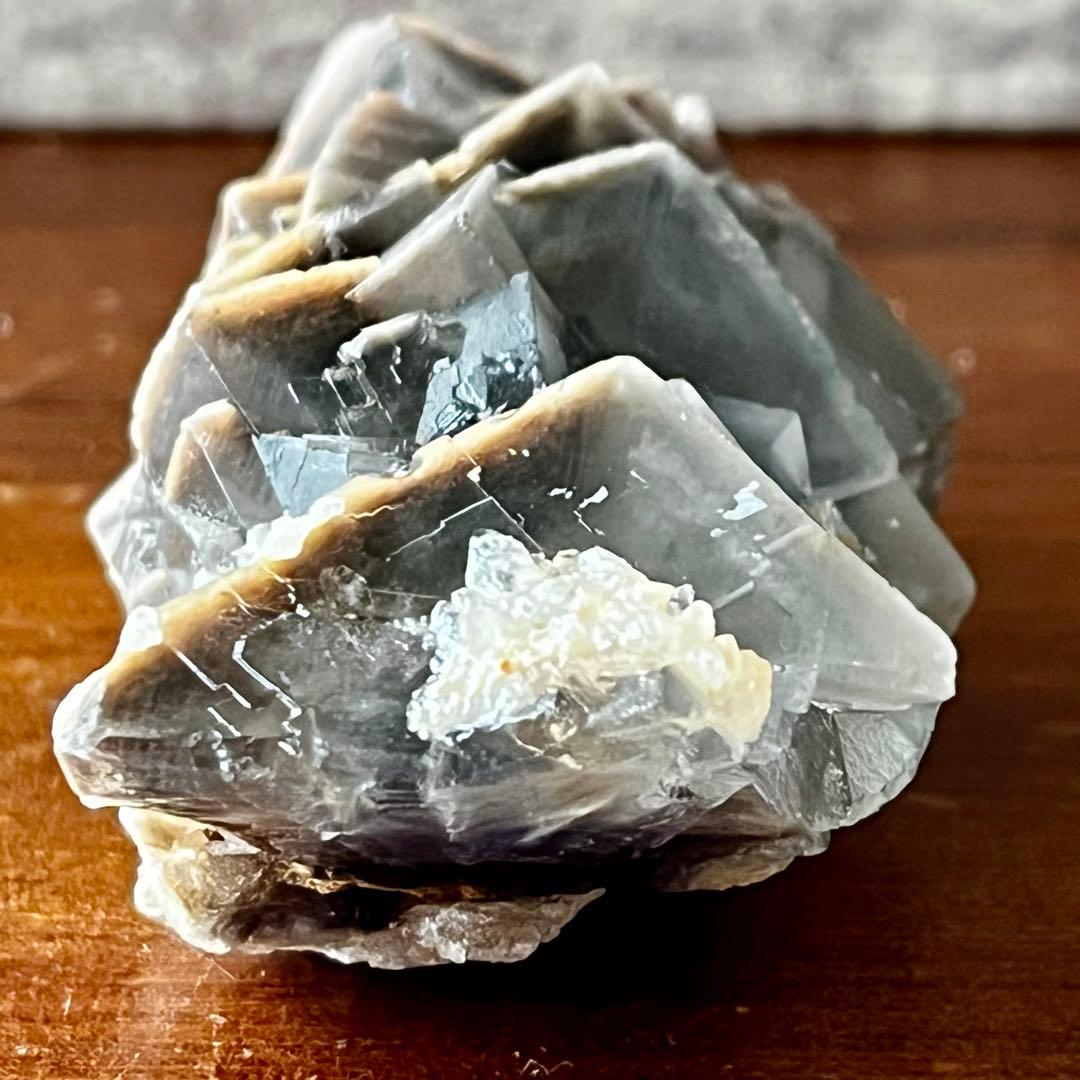 ゾーニング フローライト グレー 561.25ct 一点物 蛍石 原石 鑑賞石