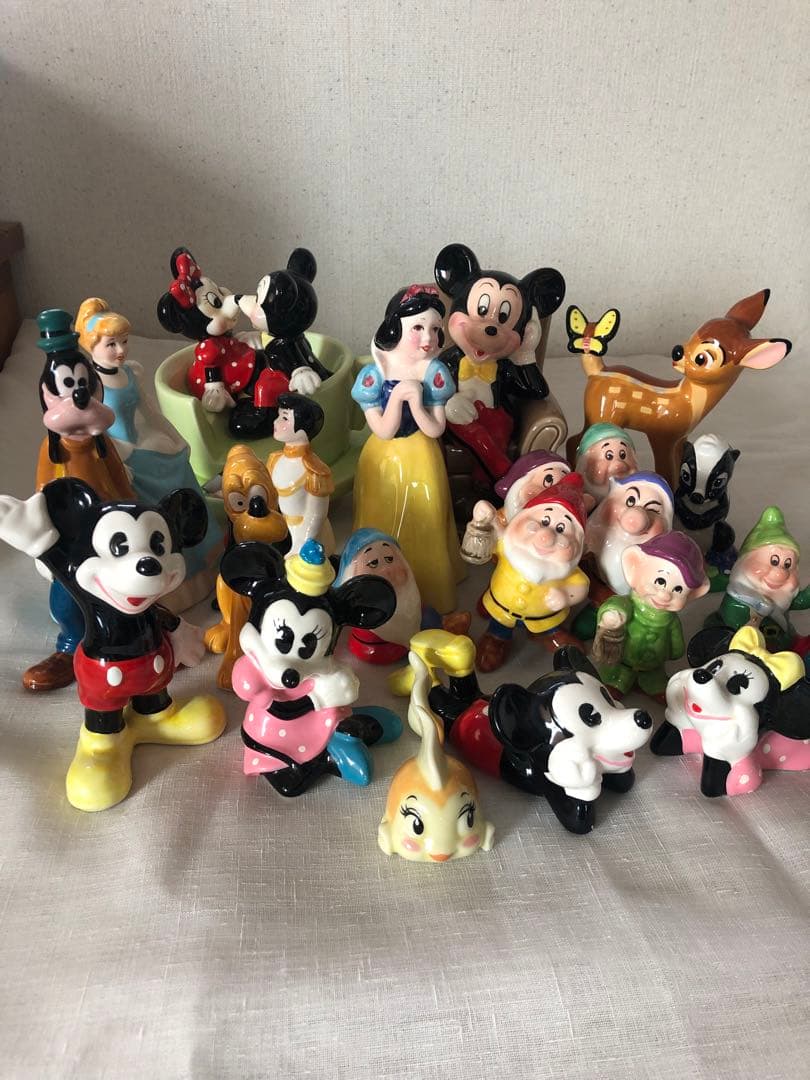 ディズニーキャラクター 陶器フィギュア 約20体セット