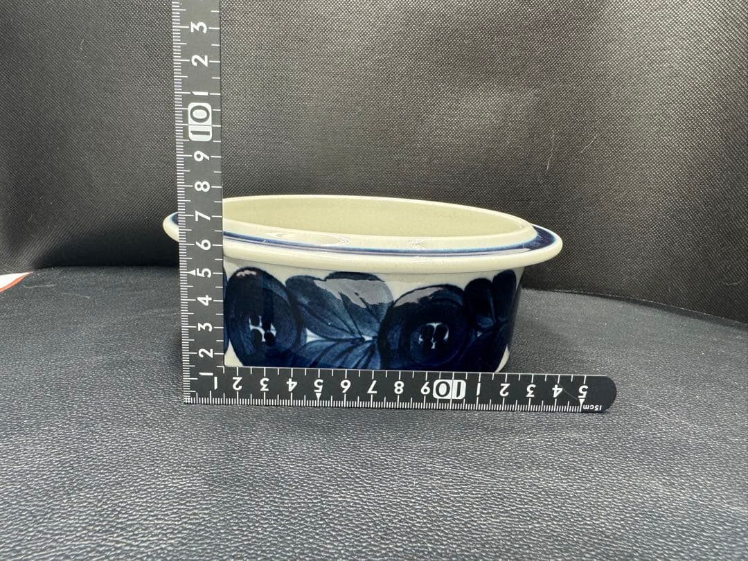 セール❗️ヴィンテージ アラビア　アネモネ　シリーズ。 大きいタイプの深皿　2個