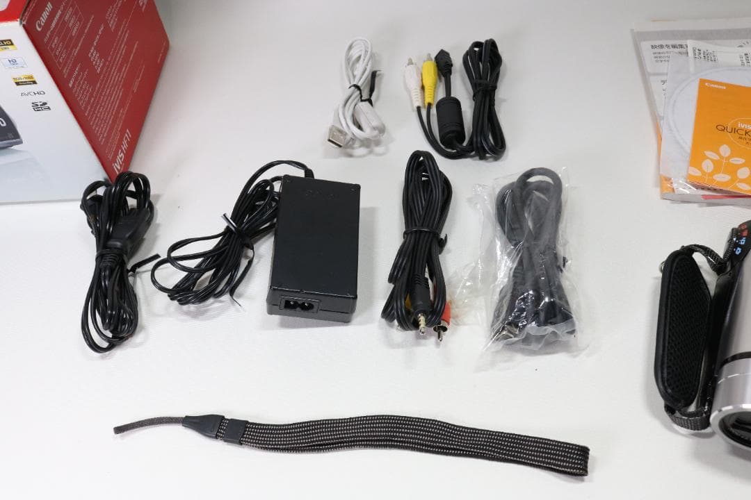 Canon キャノン ビデオカメラ iVIS HF11 アイビス A2506