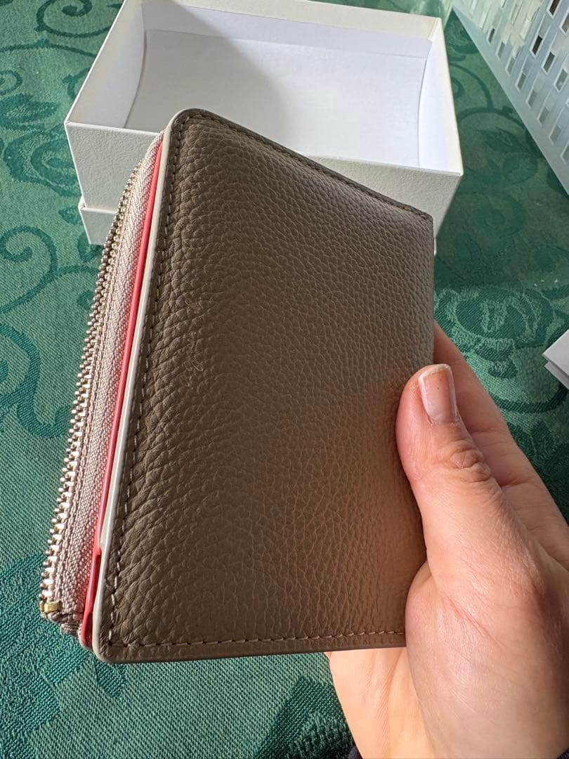 ほぼ新品　アニエスの財布(ベージュ*オレンジピンク) 0652-VCR1