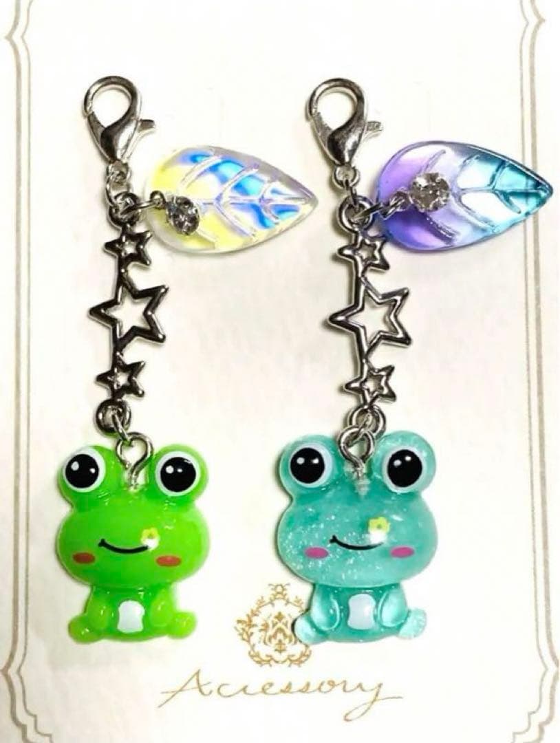 ハンドメイド　〈ピアス/イヤリング/チャーム〉No.3168