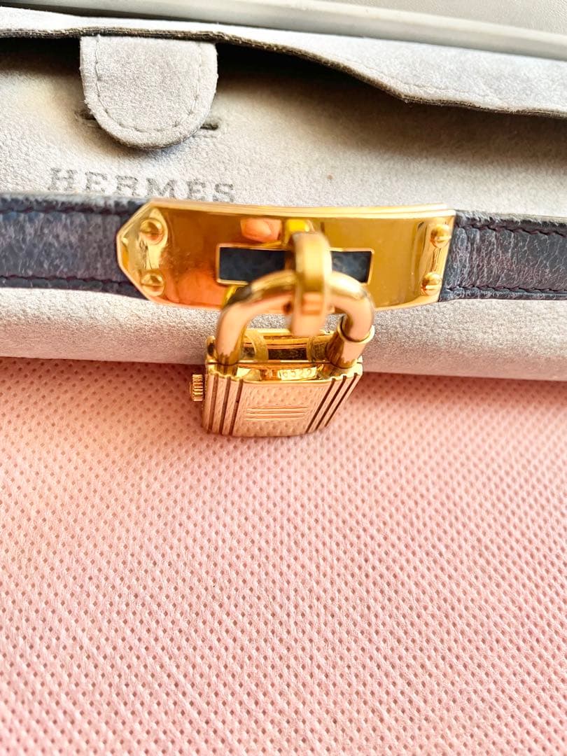 HERMES 青いレザー ケリー腕時計 ゴールド(付属品つき)