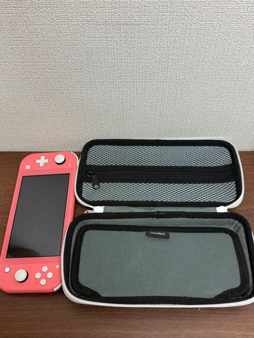 【送料込み】通電確認済★switchLite Nintendo ピンク　ケース付