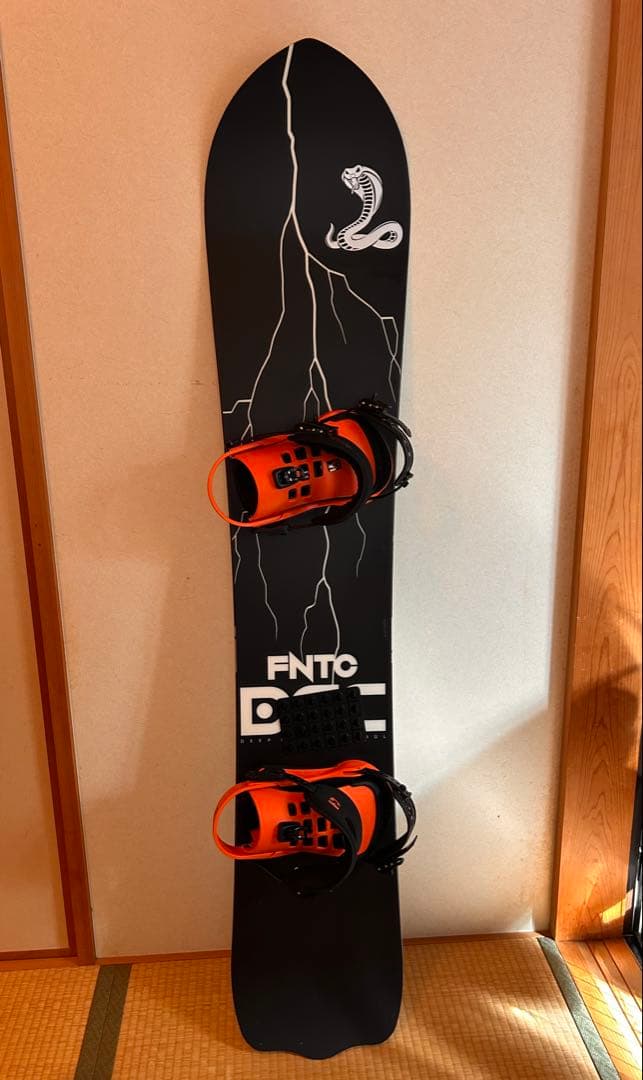 スノーボード FNTC DCC unionSTR