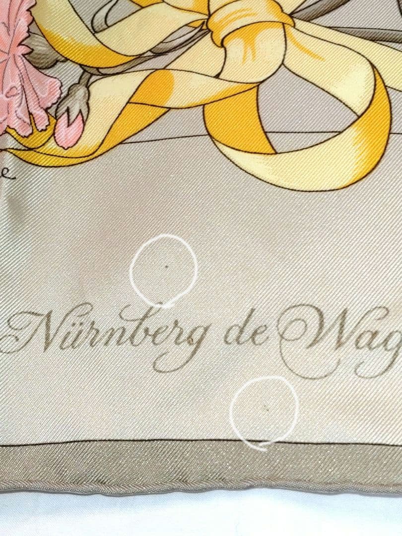 ■HERMES■ 花柄スカーフ カレ90