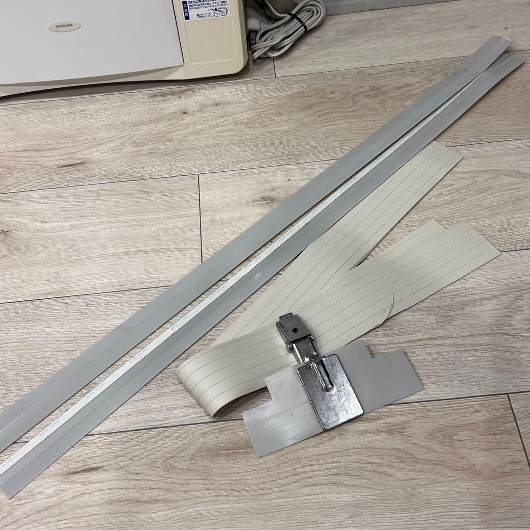 kOIZUMI　小泉　ルームエアコン　KAW-1962　窓取付枠セット