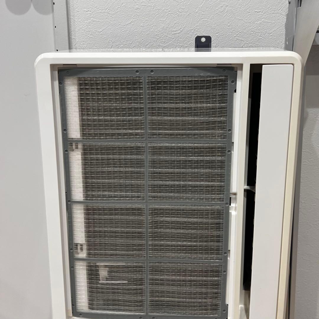 kOIZUMI　小泉　ルームエアコン　KAW-1962　窓取付枠セット