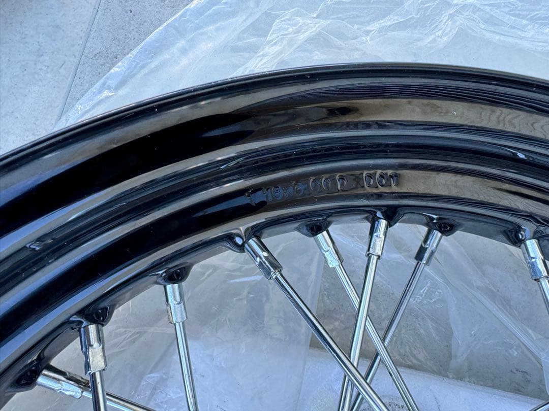 ハーレーダビッドソン ダイナFXDB　純正リアホイール