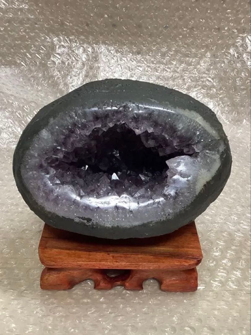 ウルグアイ産　アメジストドーム 1.85kg