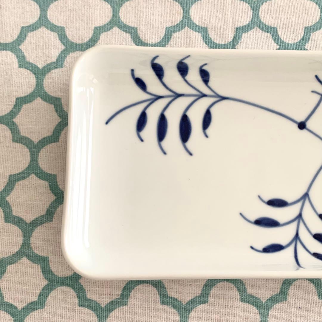 ＜新品・未使用＞日本未入荷ロイヤルコペンハーゲン・ブルーフルートメガ・ディッシュ