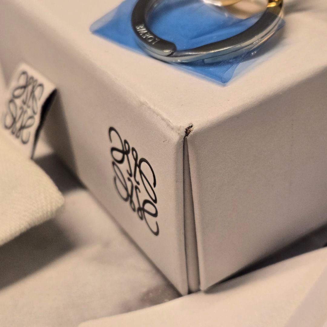 未使用　美品　LOEWE　ロエベ　アナグラム　キーリング　チャーム　ゴールド