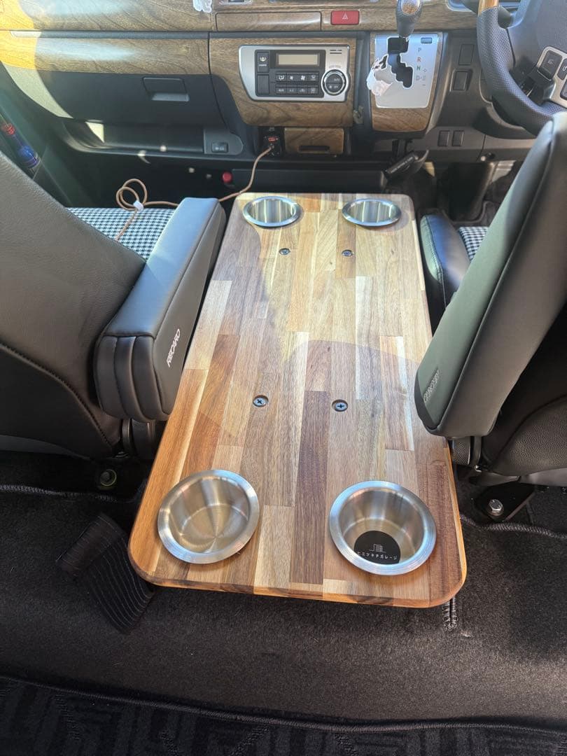 木製センターコンソールテーブル 4カップホルダー付き