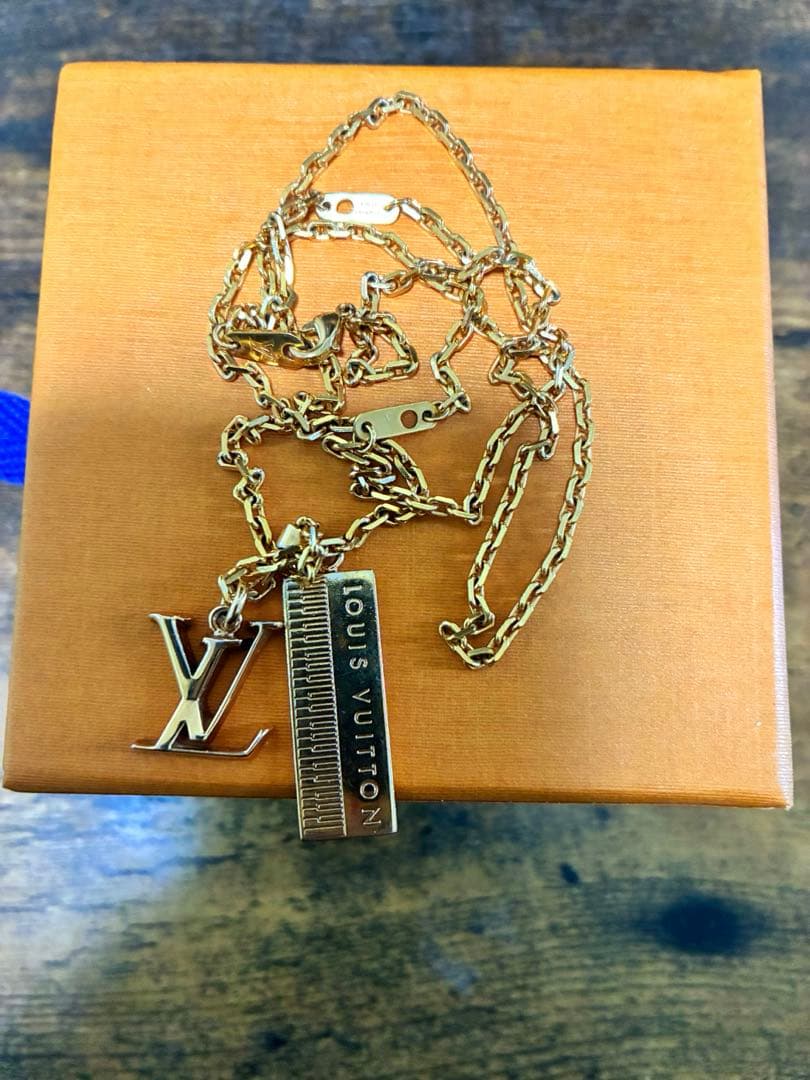 Louis Vuitton ゴールド ネックレス