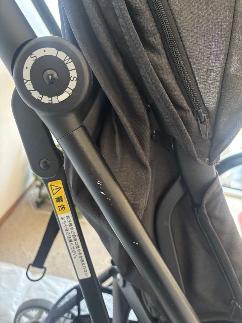 cybex eezy S twist サイベックスイージーS ツイスト　ブラック