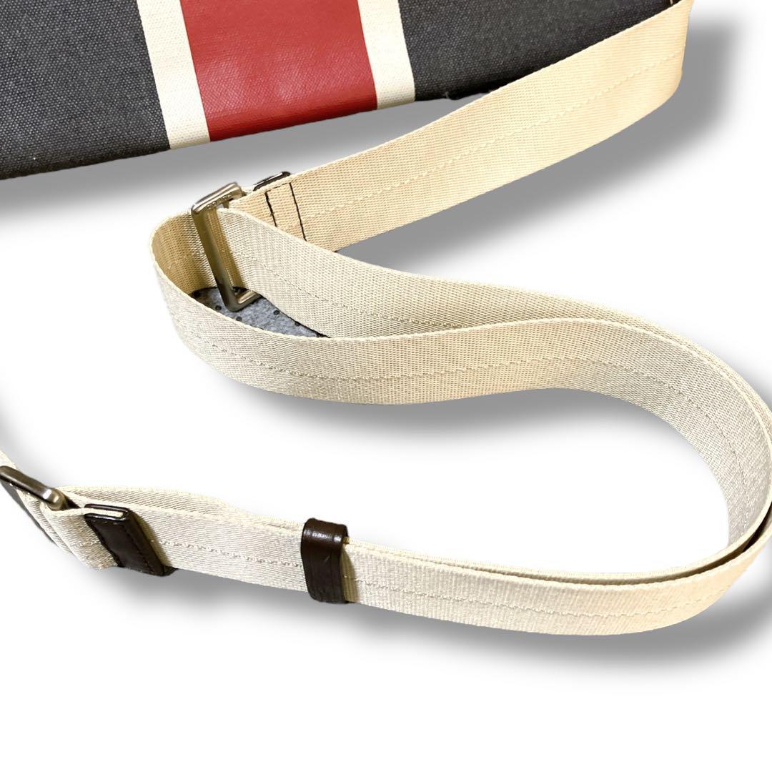 コーチ 大容量 A4収納可 斜め掛け可 デニム メッセンジャーバッグ ネイビー