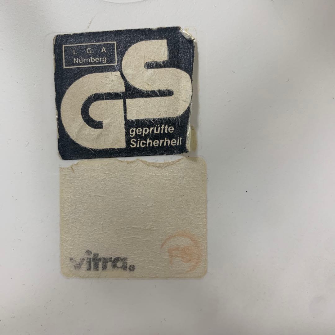 イームズ サイドシェルチェア エッフェルベース