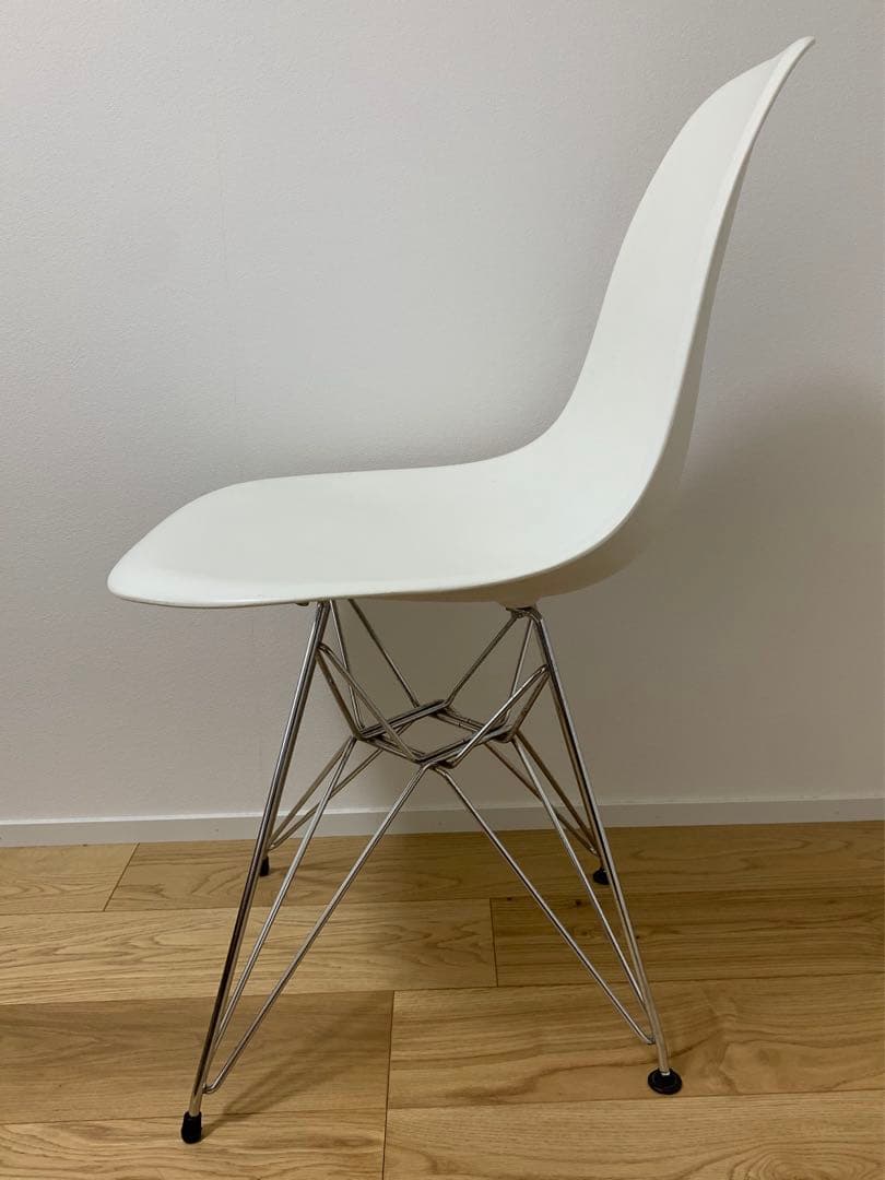 イームズ サイドシェルチェア エッフェルベース