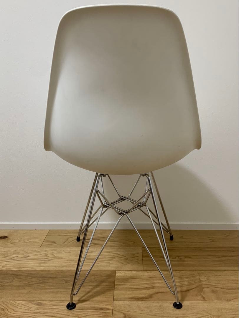 イームズ サイドシェルチェア エッフェルベース