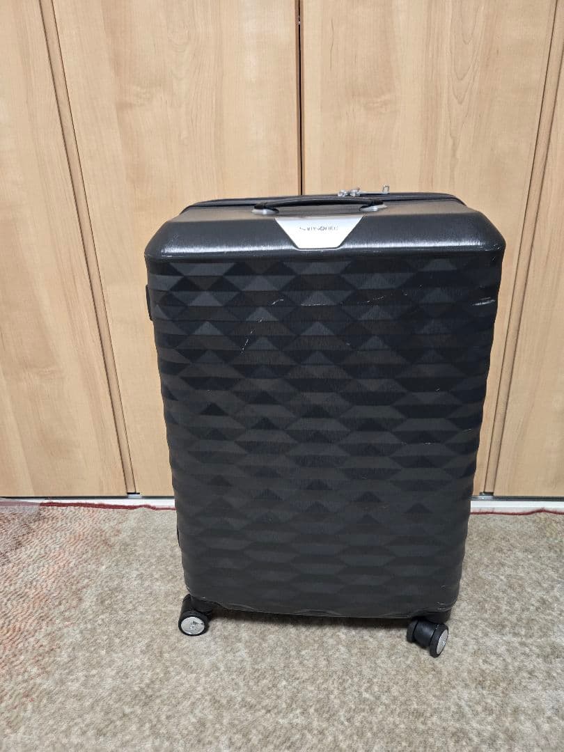 サムソナイト　ポリゴン　スーツケース