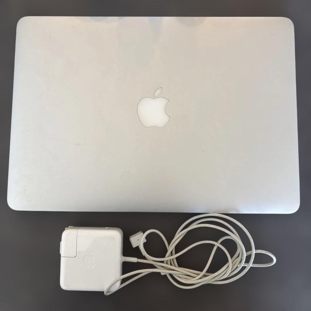 MacBook Air (Mid 2013) 本体