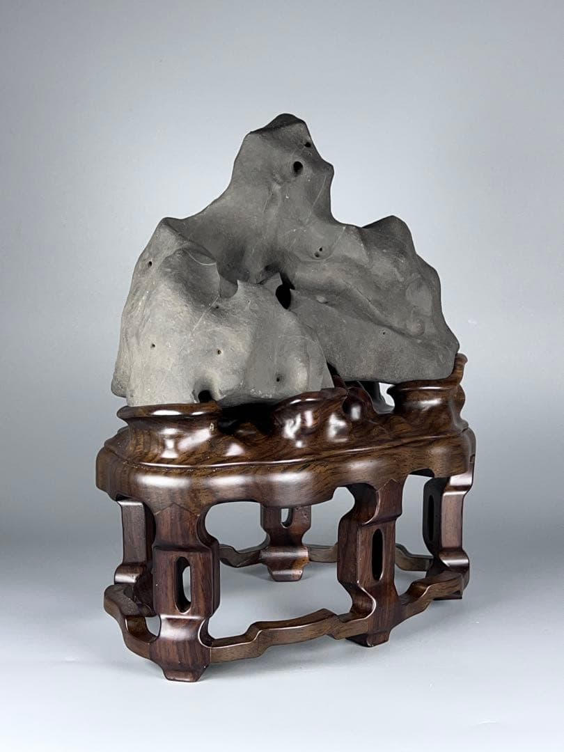 太湖石 自然石 鑑賞石 飾り石 中国美術 紫檀台座 香炉石 置物 高さ24cm