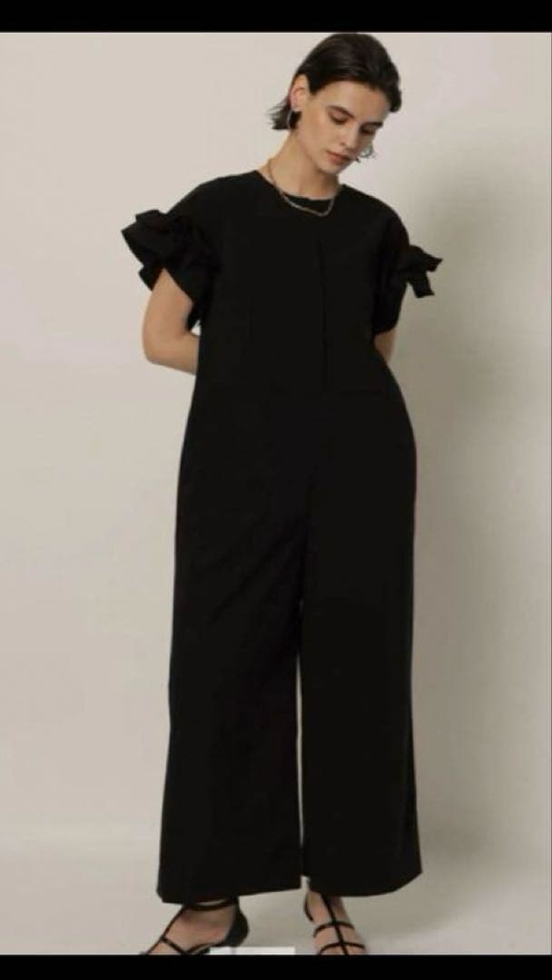カデュネ/川上桃子袖フリルオールインワン/黒/S36/アルページュ