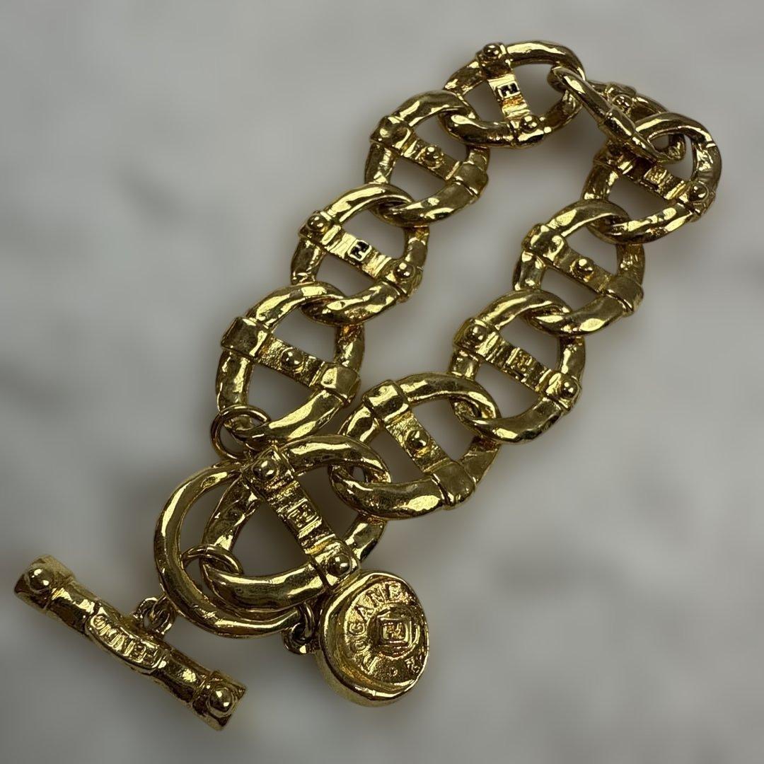 FENDIフェンディ　希少デザイン　ゴールドブレスレット　美品