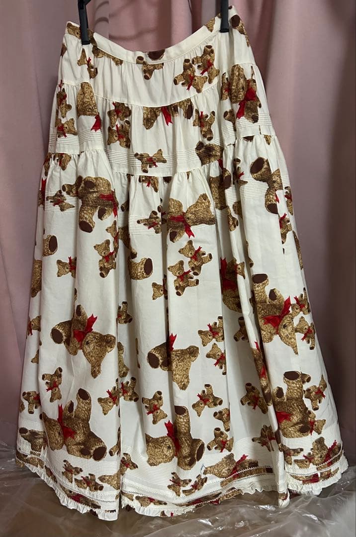 専用 ワンダフルワ－ルド くま スカ－ト ☆ 未使用