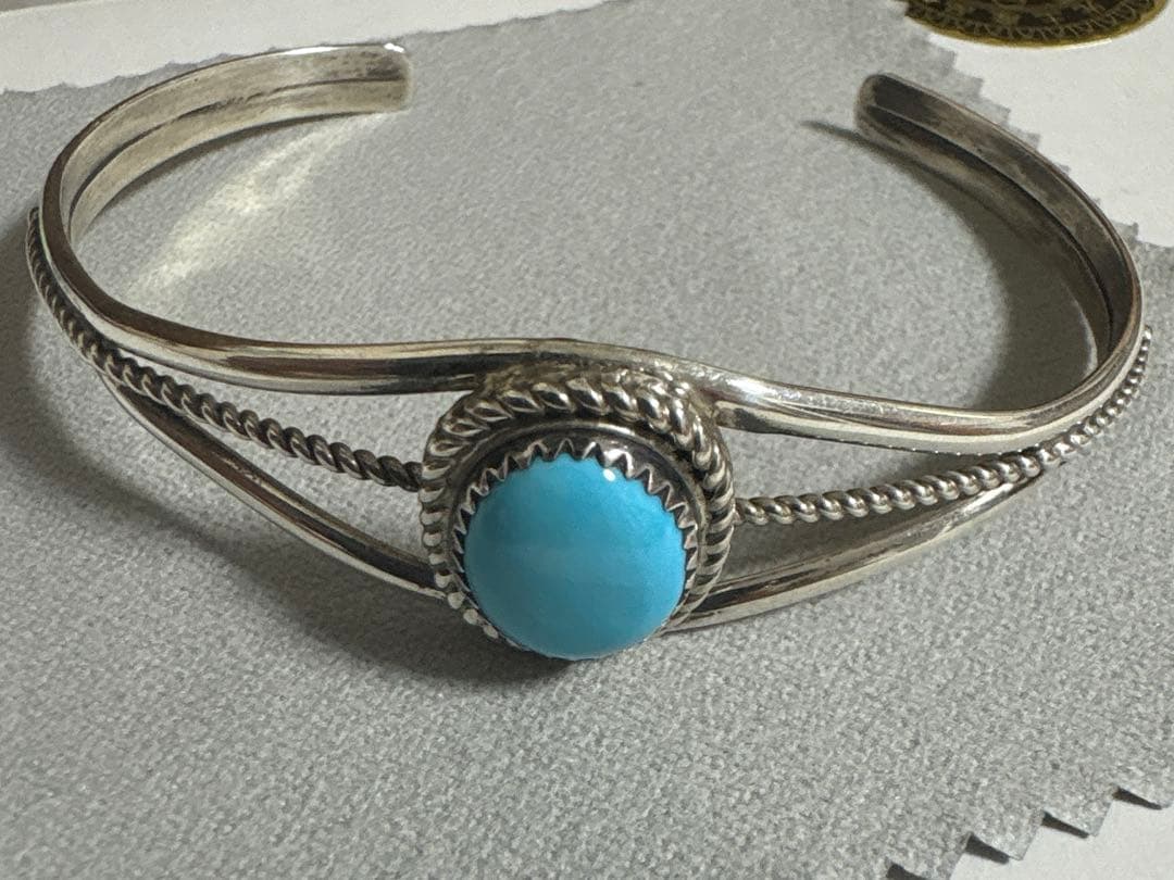 ターコイズ　バングル　シルバー　ナバホ族　インディアンジュエリー　作者刻