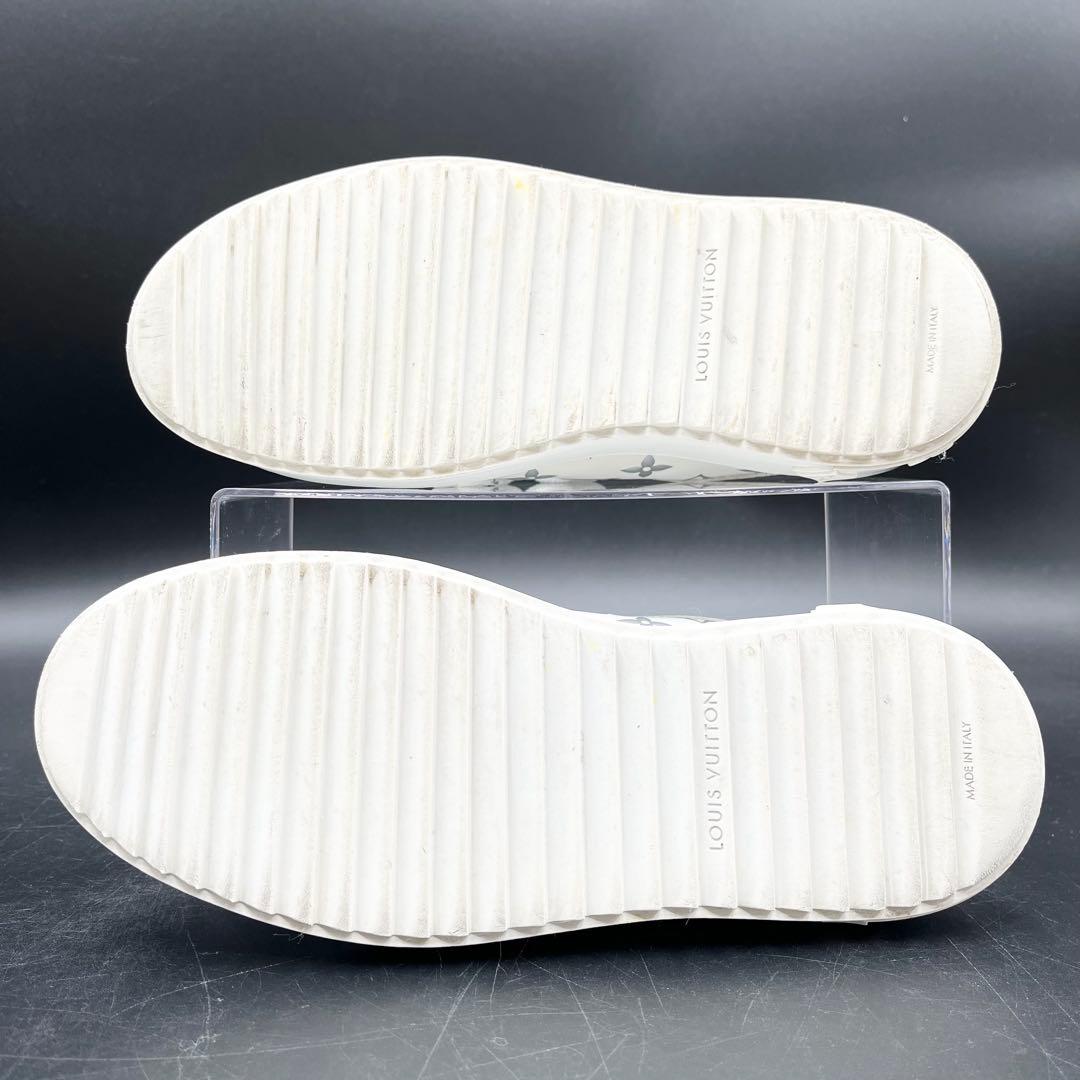 美品✨ ヴィトン タイムアウト モノグラム エンボス レディース スニーカー