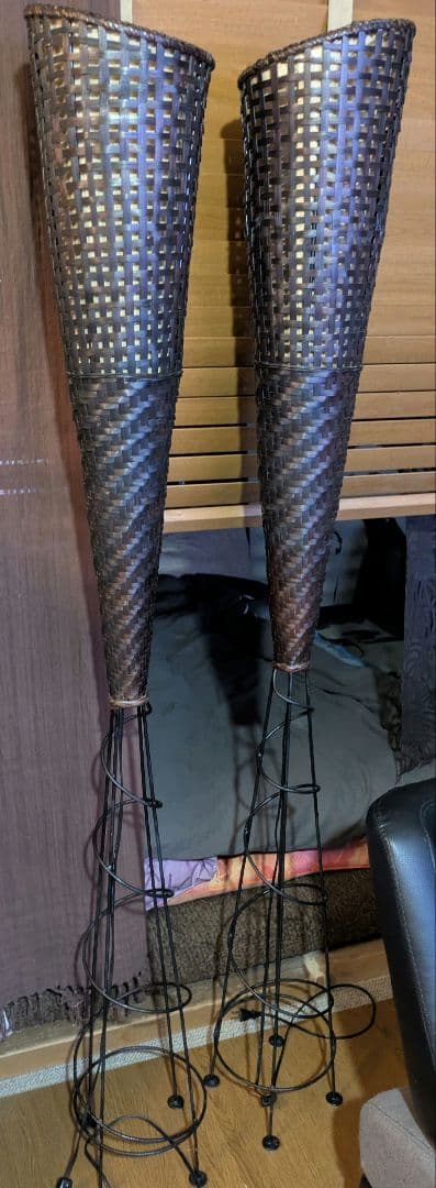 バンブーフロアトールランプ　ダークブラウン2台