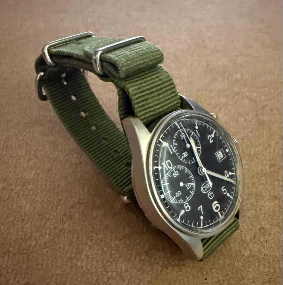 i*y様 CWC クロノグラフ 3針 ブラック文字盤 ミリタリー