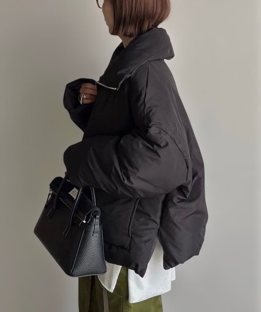 ARULLE. シームレスポケットダウンジャケット