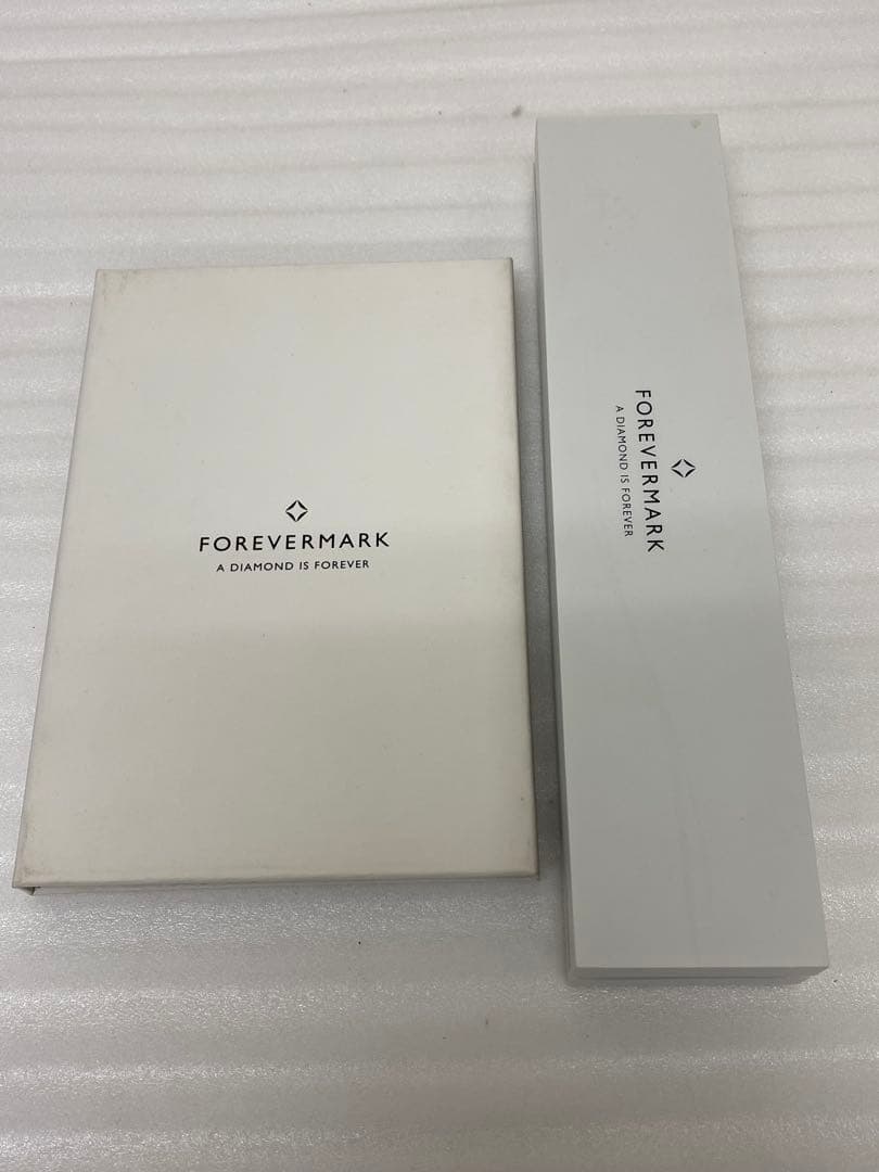 3-2956 FOREVERMARK デビアス K18 ダイヤ0.14ct
