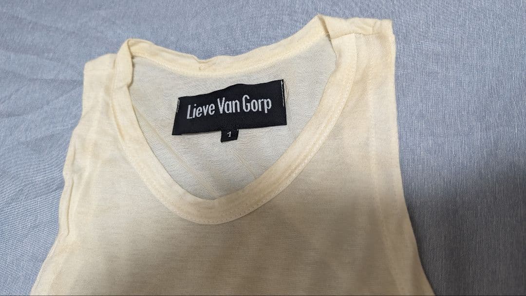 （洗濯前特価）Lieve Van Gorp　タンクトップ（試着のみ）