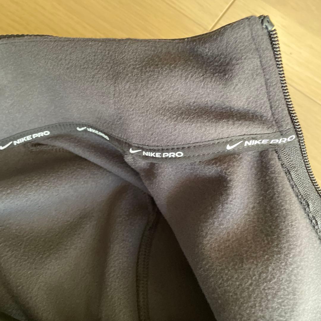 新品　タグ付　定価19,000円Nike ProBlack セットアップ（ L）