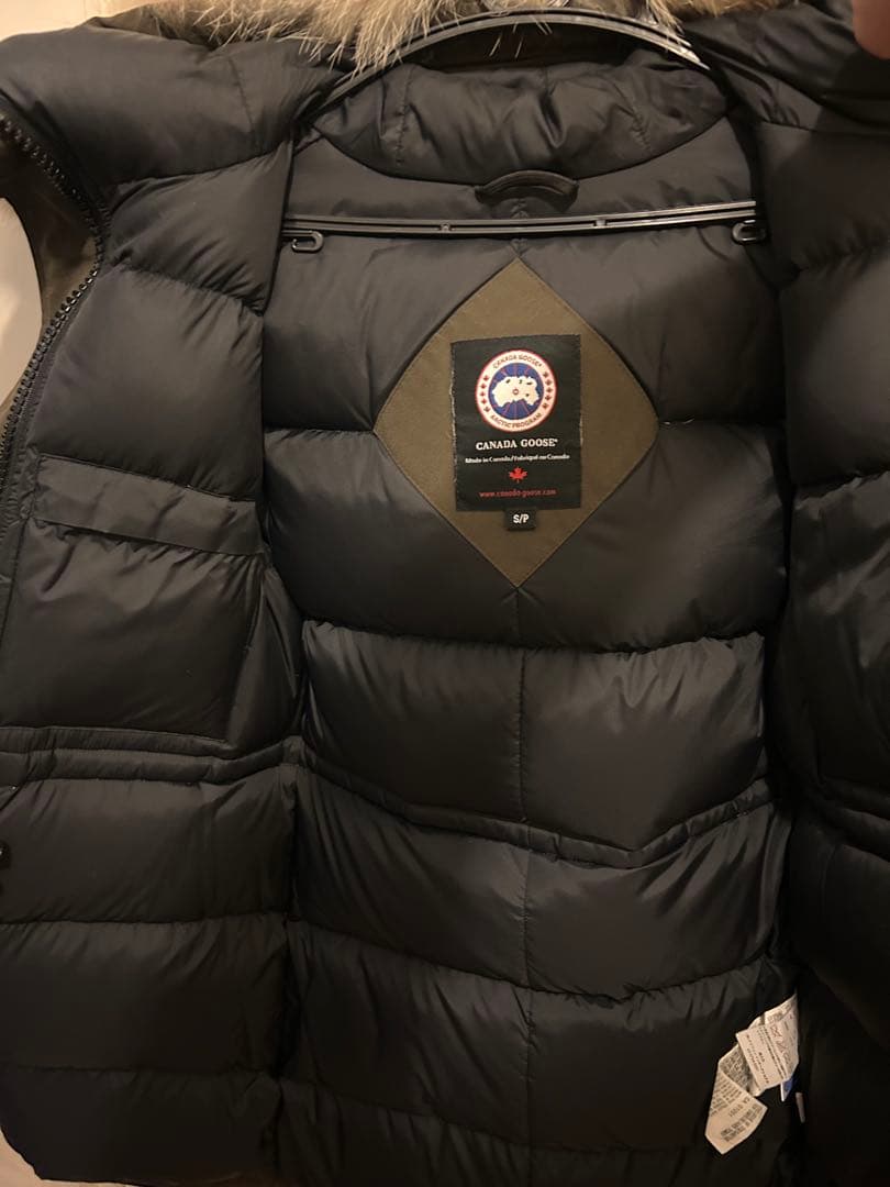 【美品】カナダグース BRONTE PARKA カーキ　Sサイズ