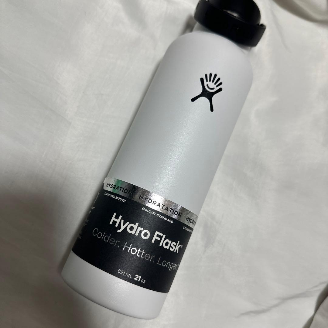 新品　廃盤　ホワイト　Hydro Flask ステンレス製水筒 21oz