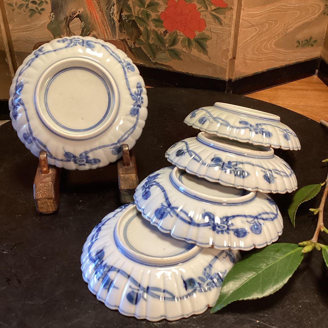 A923 大聖寺伊万里　染付　見込兎　縁紅　丸紋　菊型　小皿　　５枚