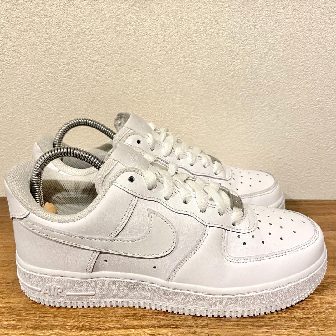 NIKE WMNS AIR FORCE 1 07 ナイキ エア フォース ワン