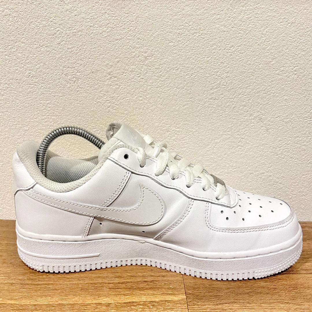 NIKE WMNS AIR FORCE 1 07 ナイキ エア フォース ワン