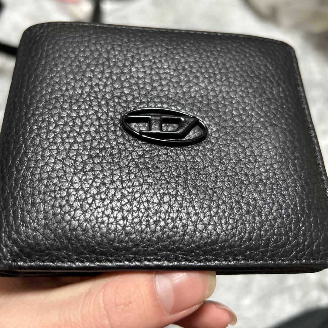 【美品】DIESEL ディーゼル 二つ折り財布　ブラック レザー