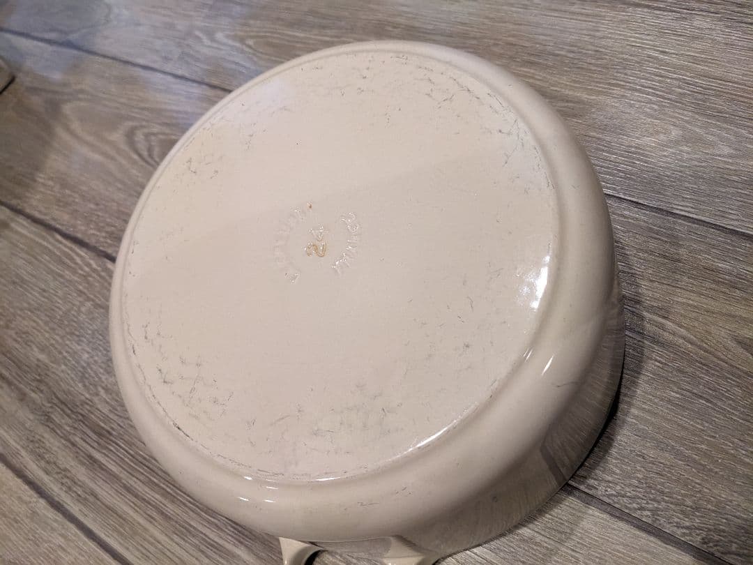 箱付き LE CREUSET 鋳鉄製 24 DUNE ココットロンド 希少カラー