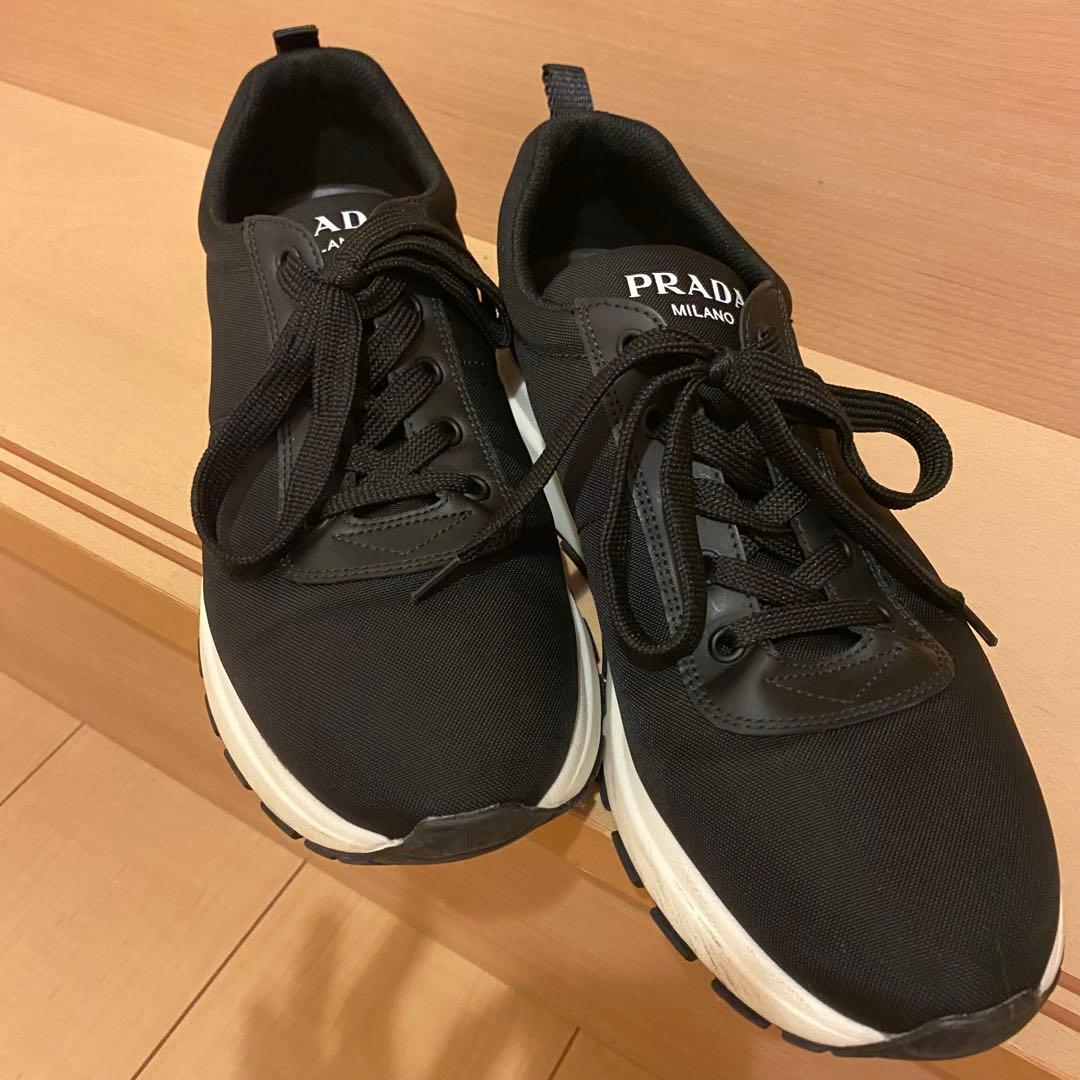 超美品PRADAブラック ナイロン　スニーカー　黒　メンズ