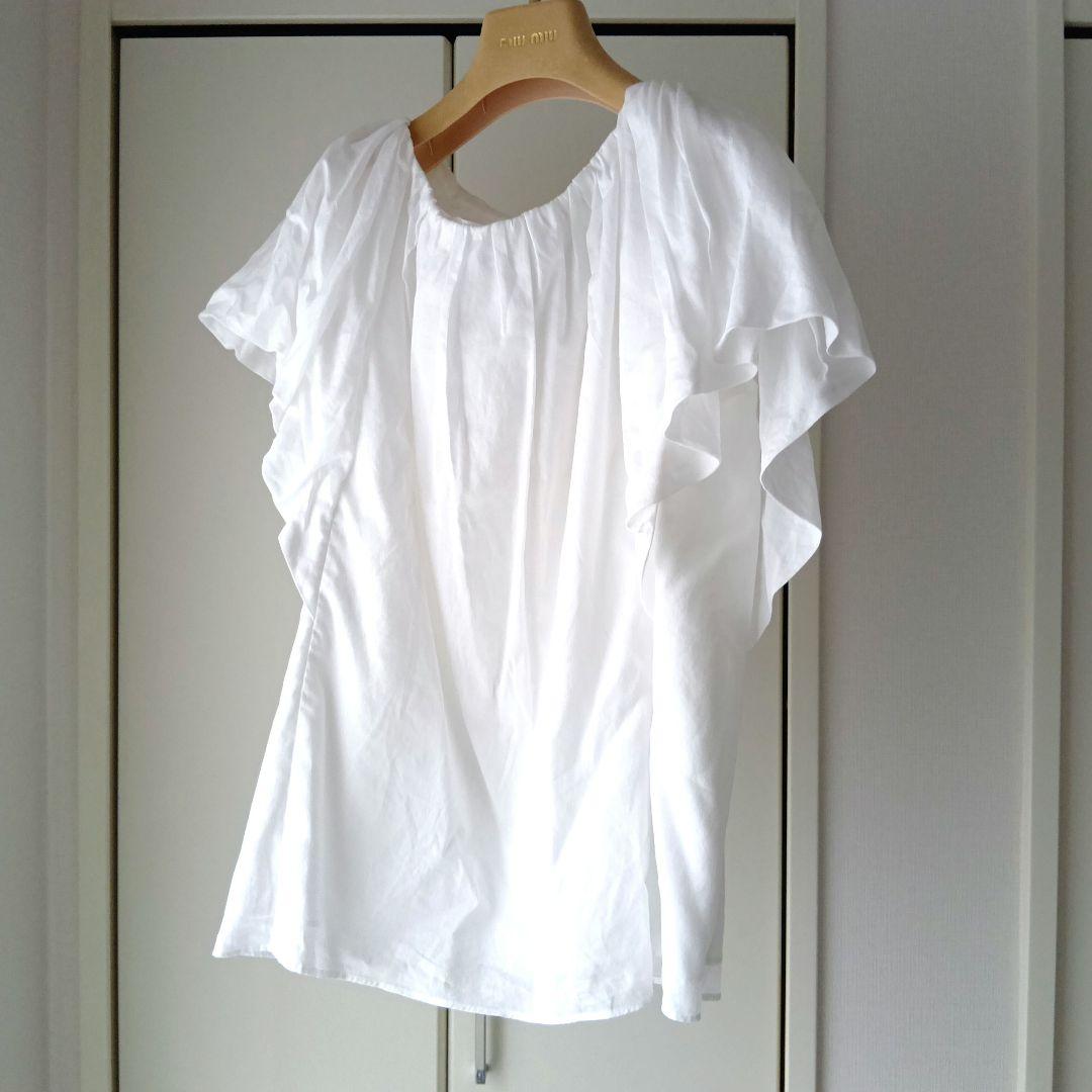 【未使用に近い】EPOCA ホワイト フリル 半袖シャツ　40
